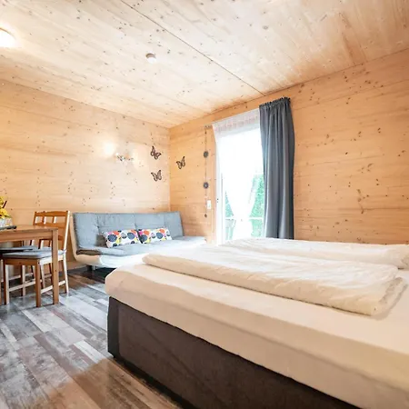 Gaestehaus Am Hahnenkamm 3* Ройте